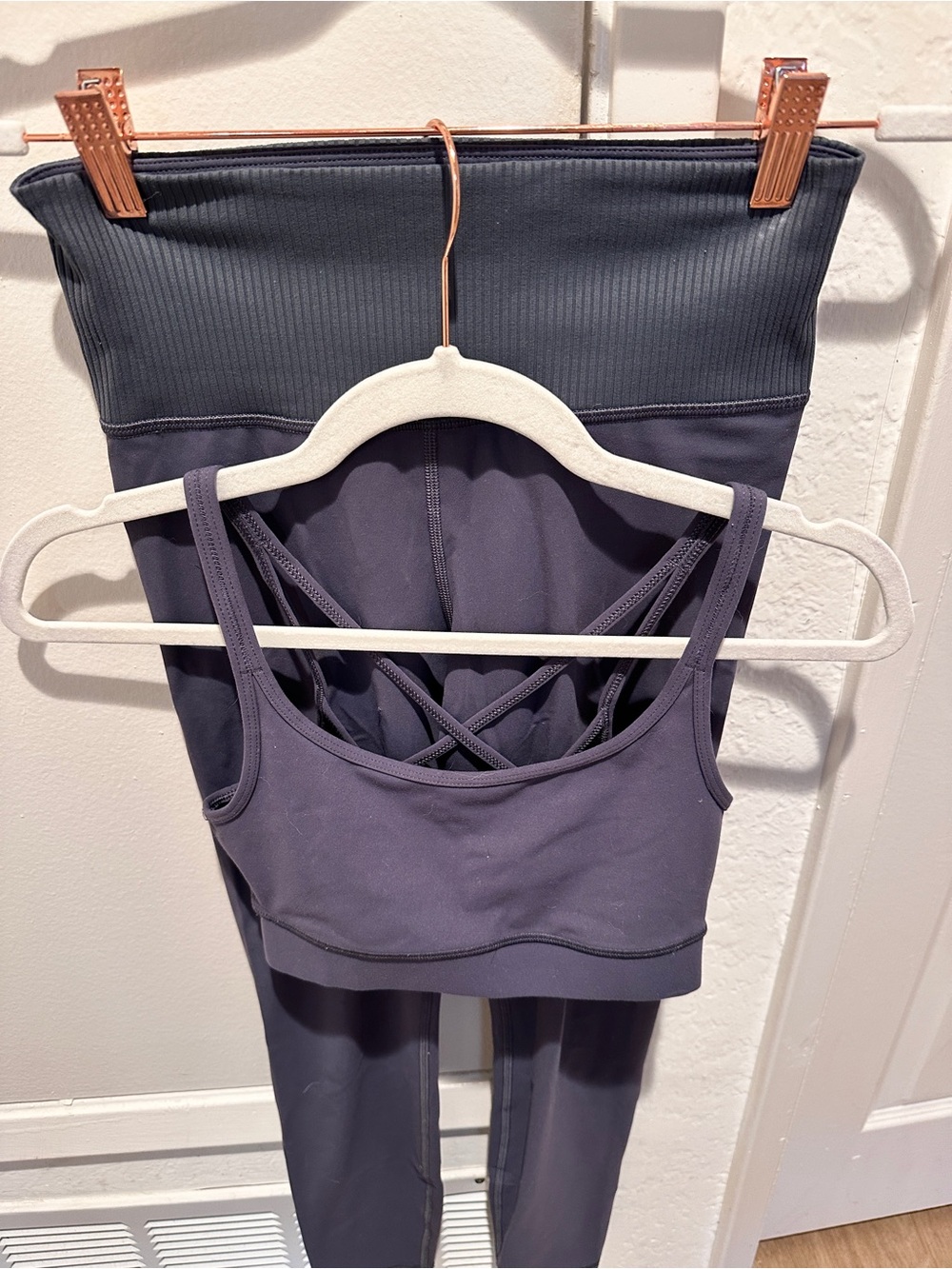 Vuori Blue Leggings and Sports Bra Set